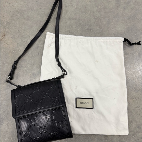 Gucci Black Embossed Shoulder Bag - Picture 1 of 13